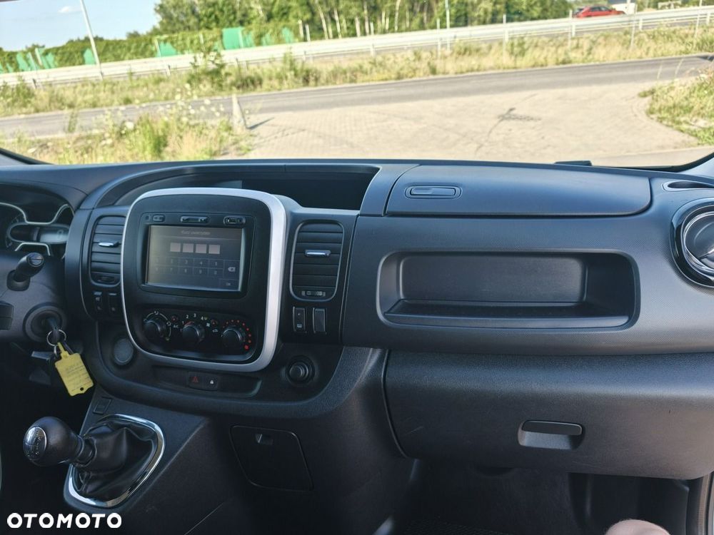 Opel Vivaro - 16