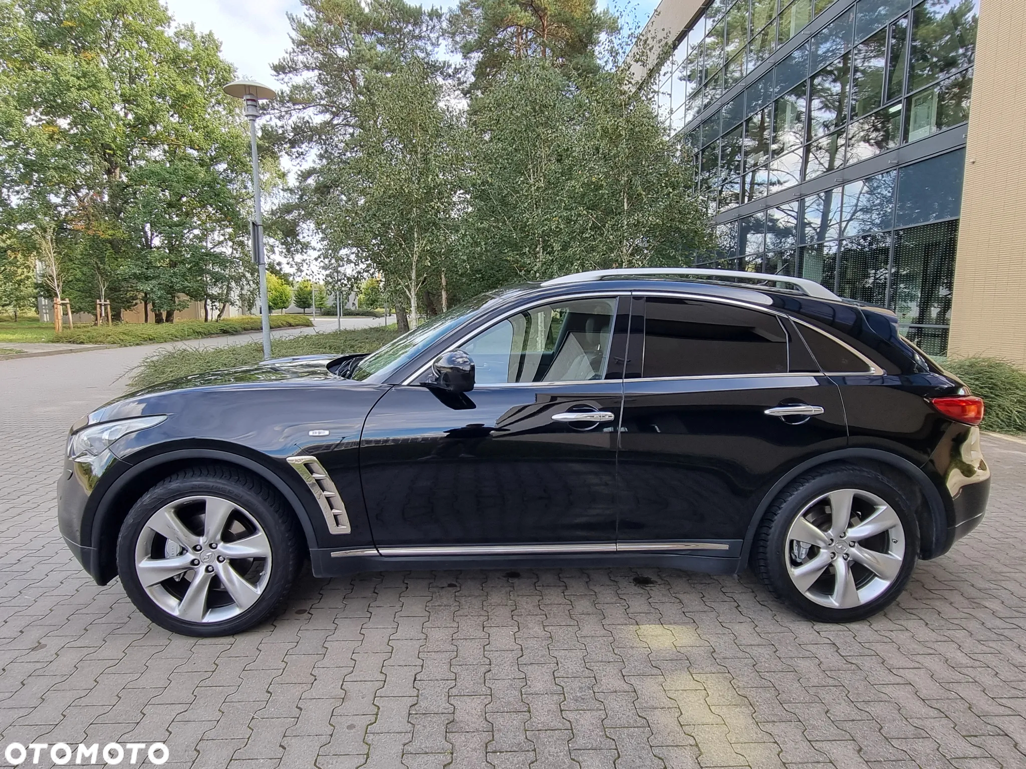 Infiniti FX FX30d AWD S Premium - 9