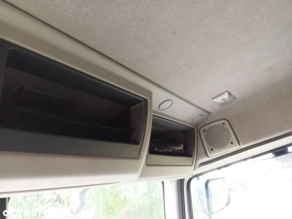 Renault D 14/ŁADOWNOŚĆ 6 TON/ WINDA / MOCNA PODŁOGA/FRANCJA - 29