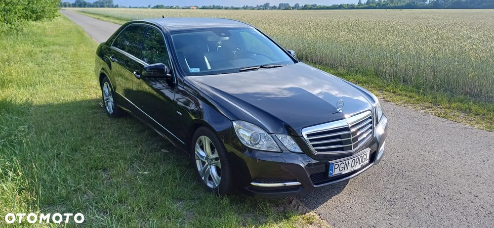 Mercedes-Benz Klasa E 220 CDI DPF BlueEFFICIENCY Automatik Avantgarde - 9