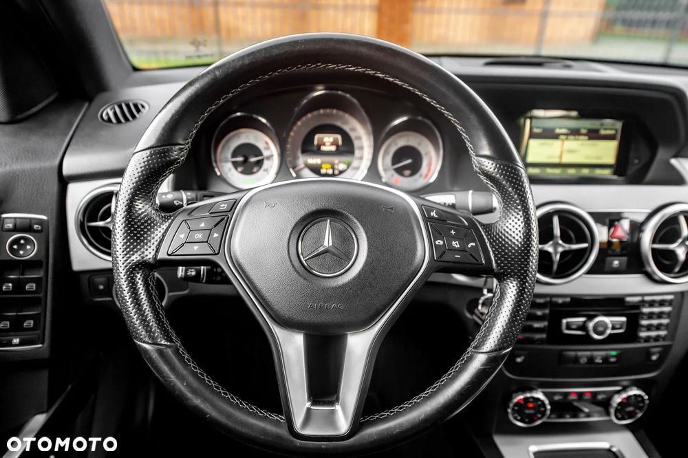 Mercedes-Benz GLK 250 4Matic 7G-TRONIC - 24