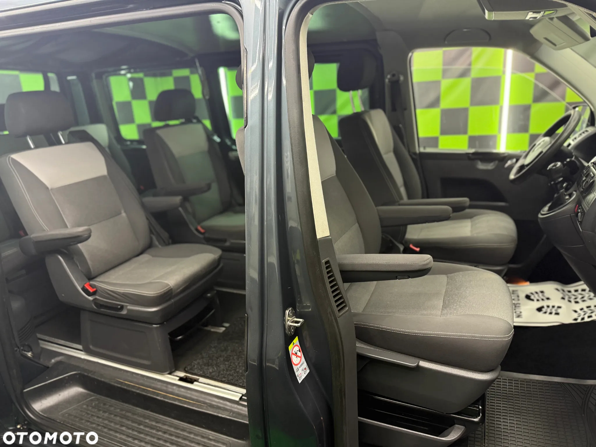 Volkswagen Multivan TDI L1 Startline - 26