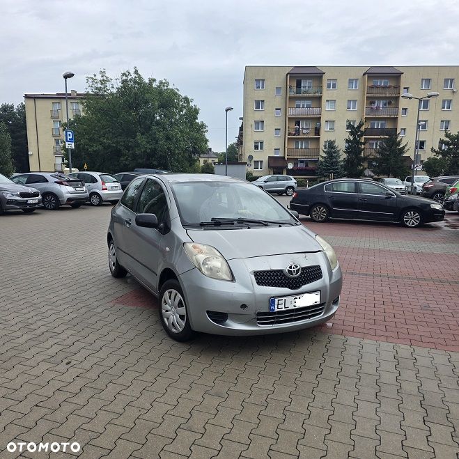Toyota Yaris 1.0 Luna A/C - 1