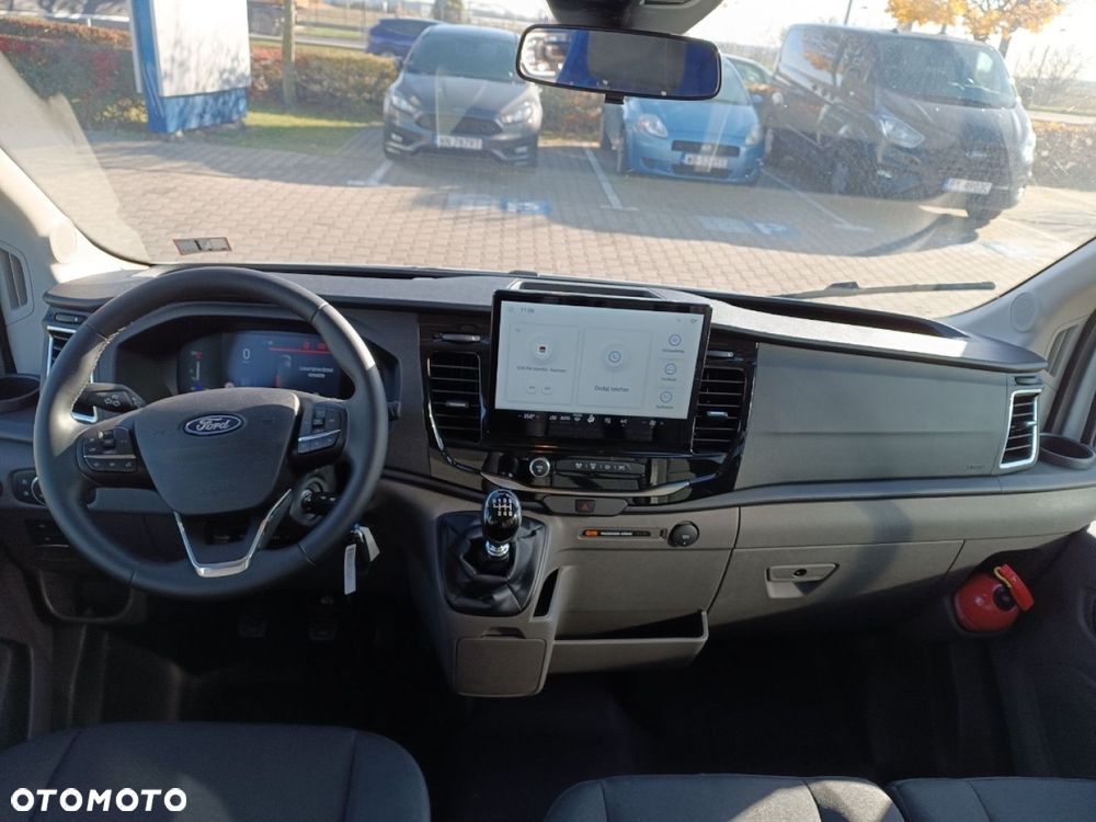Ford Transit - 12