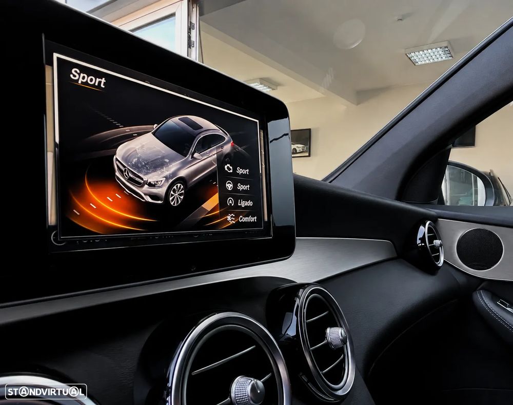 Mercedes-Benz GLC 220 d 4Matic 9G-TRONIC AMG Line - 11