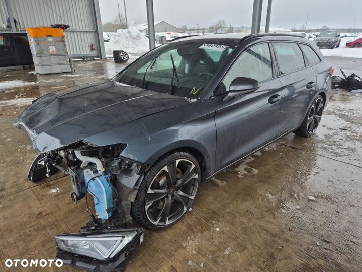 Cupra Leon Sportstourer 2.0 TSI DSG VZ - 3