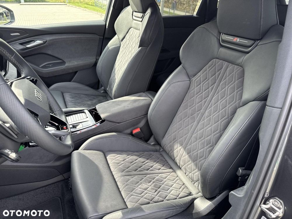Audi Q6 e-tron - 24