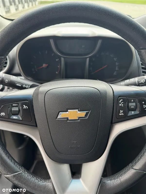 Chevrolet Orlando - 23