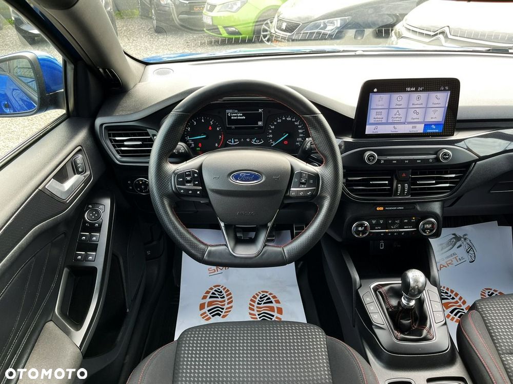 Ford Focus 1.0 EcoBoost ST-Line Business - 11