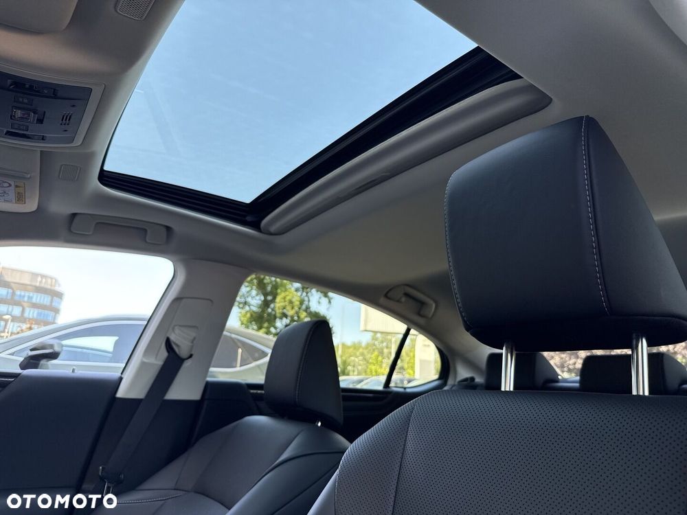 Lexus ES 300h Business Edition - 23