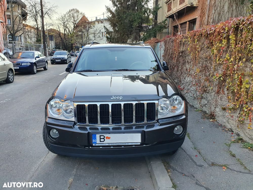 Jeep Grand Cherokee - 1