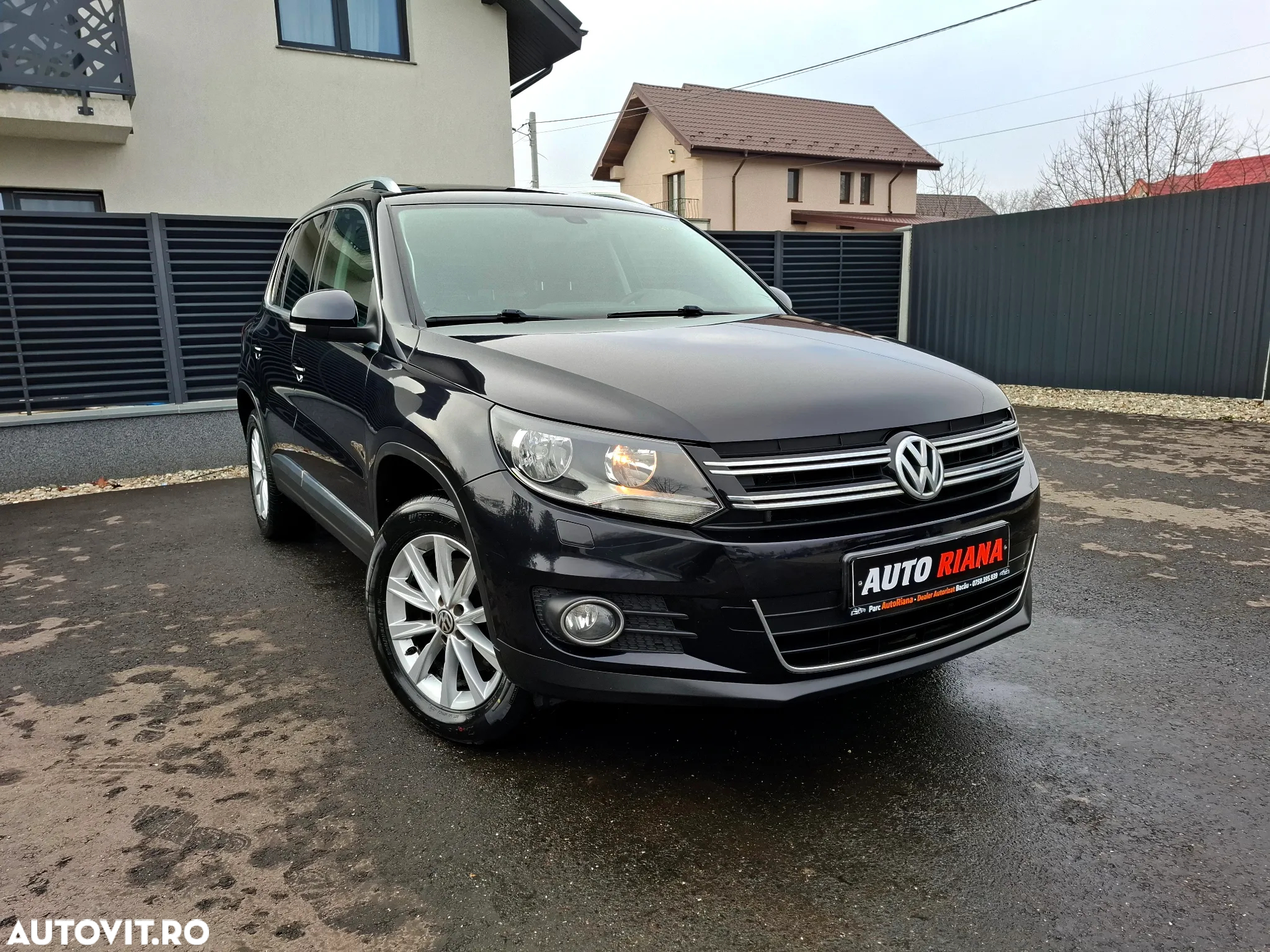 Volkswagen Tiguan 2.0 TDI DPF BlueMotion Technology Cup Sport & Style - 4