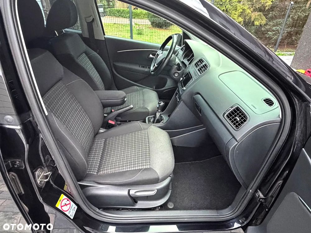 Volkswagen Polo 1.2 TSI BMT Highline - 26