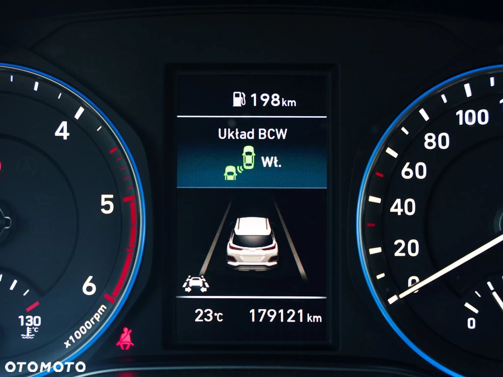 Hyundai Kona 1.6 CRDi Select - 28