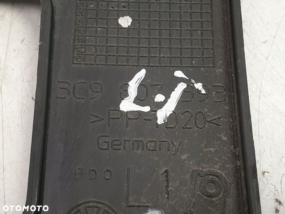 VW Passat B6 ŚLIZG ZDERZAKA lewy TYŁ TYLNY - 2