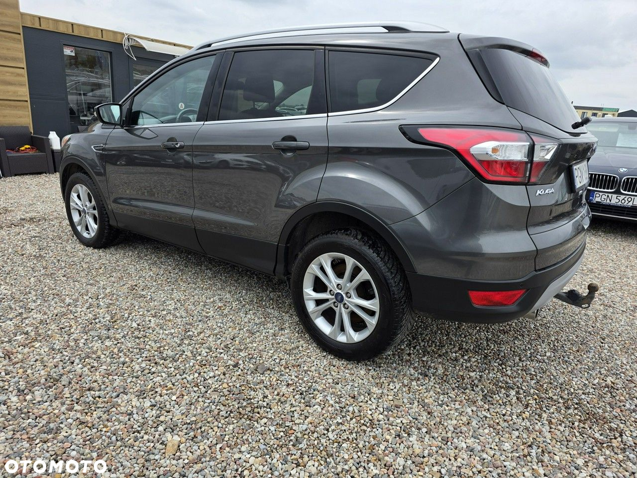 Ford Kuga 2.0 TDCi 2x4 Titanium - 16