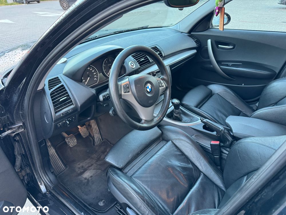 BMW Seria 1 120i - 17
