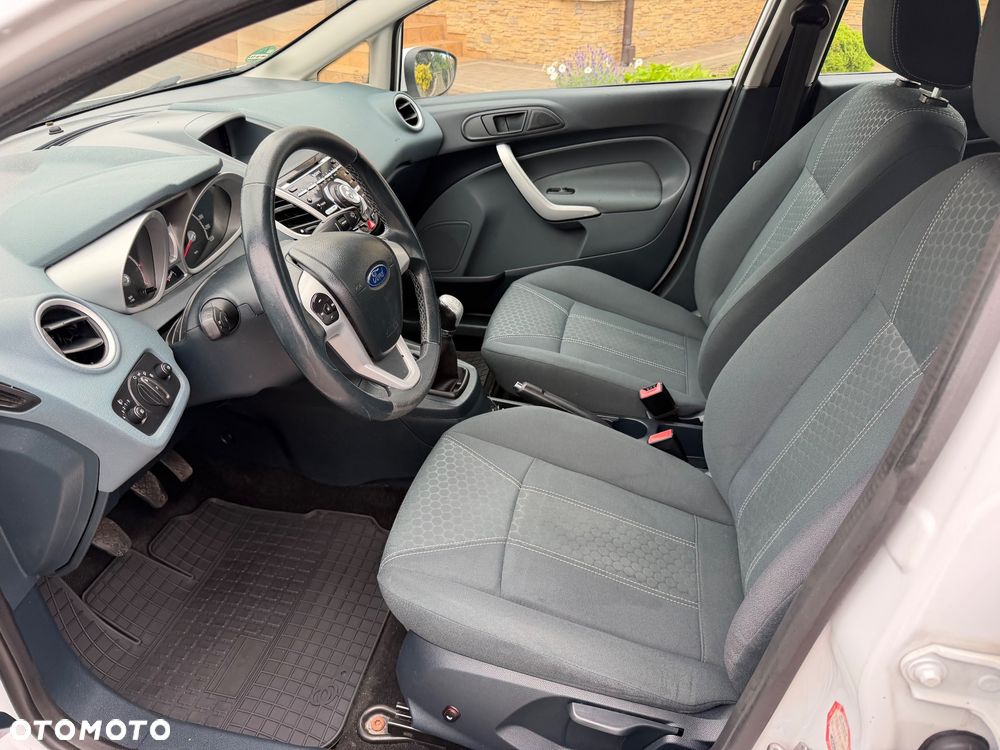 Ford Fiesta 1.25 Titanium - 23