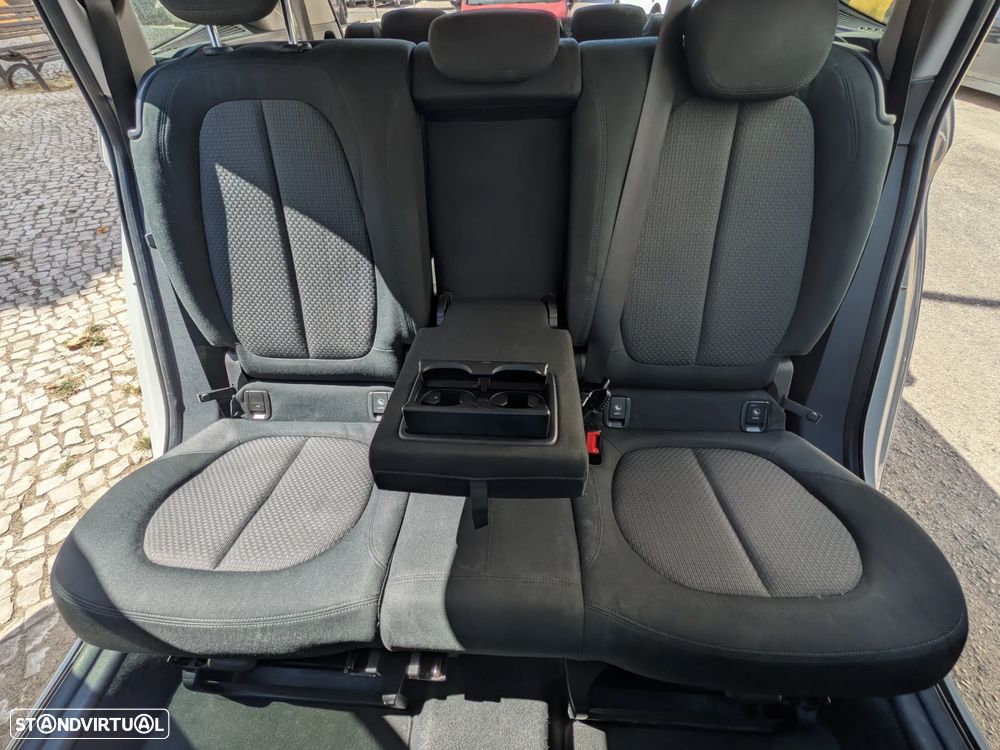 BMW 216 Active Tourer - 33