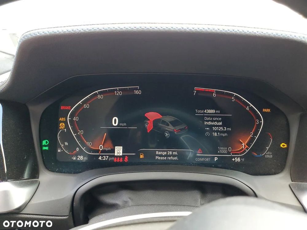 BMW Seria 3 330i xDrive - 9