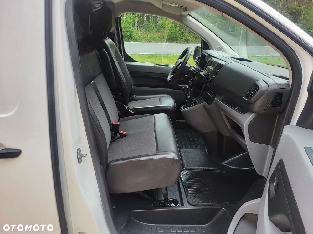 Opel Vivaro - 31