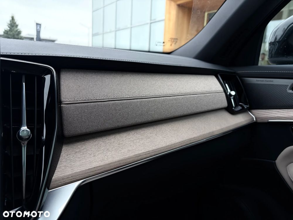 Volvo XC 90 T8 AWD Plug-In Hybrid Plus Bright 7os - 15