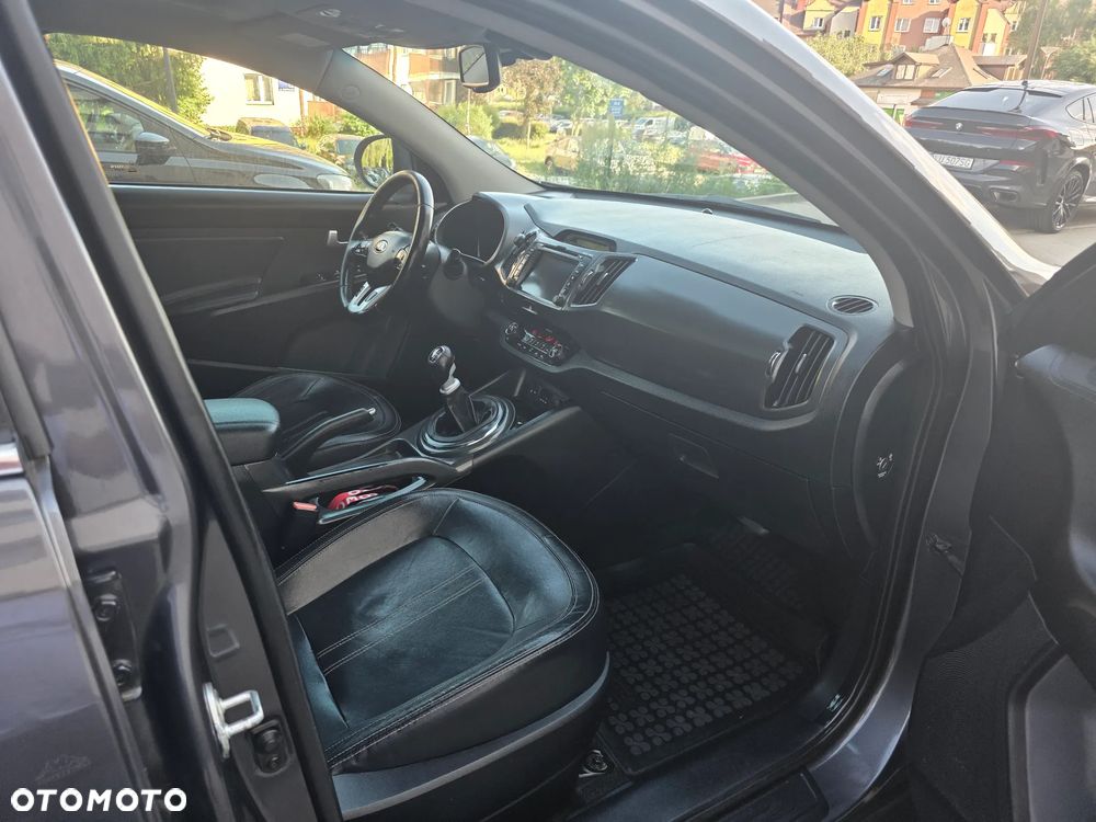 Kia Sportage 2.0 CRDI M AWD - 5