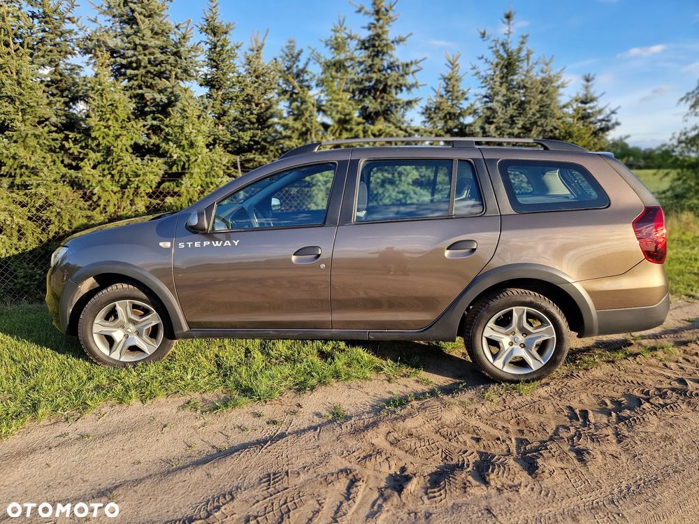 Dacia Logan TCe 90 S&S Stepway Celebration - 8