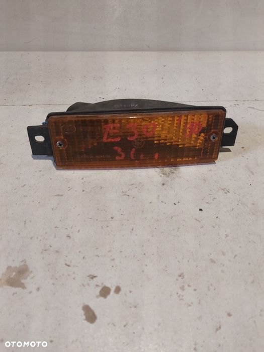 ZKW BMW e 30 Prawy kierunkowskaz kierunek e30 - 2