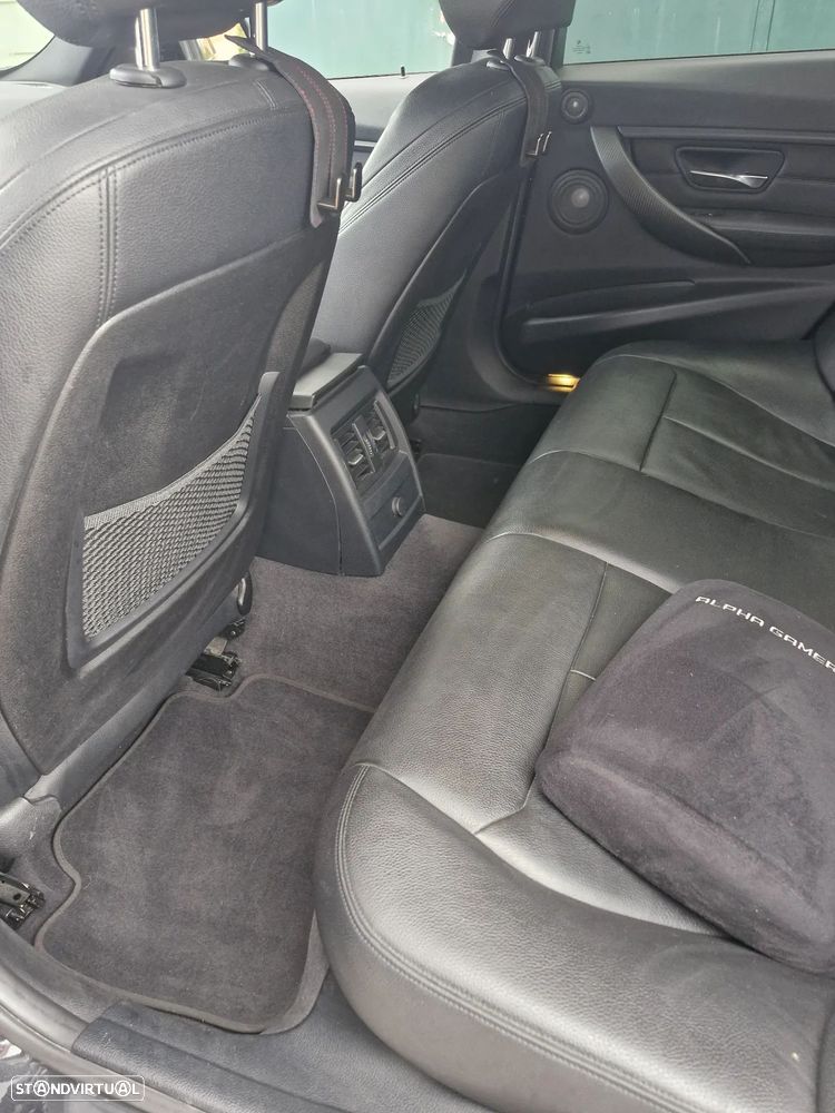 BMW 325 d Auto Pack M - 15