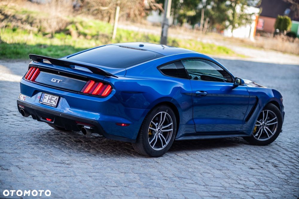Ford Mustang 5.0 V8 GT - 4