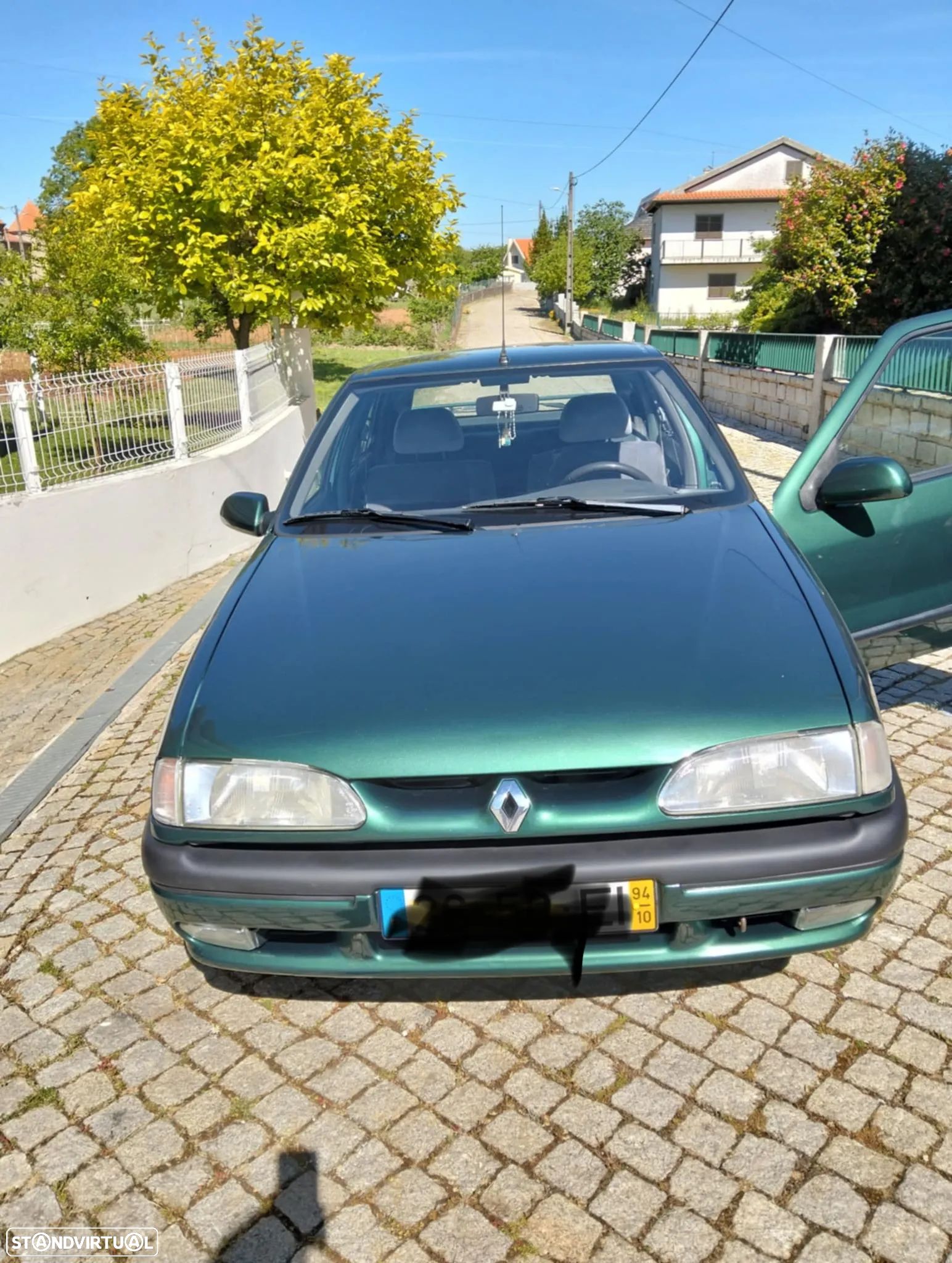 Renault 19 - 1