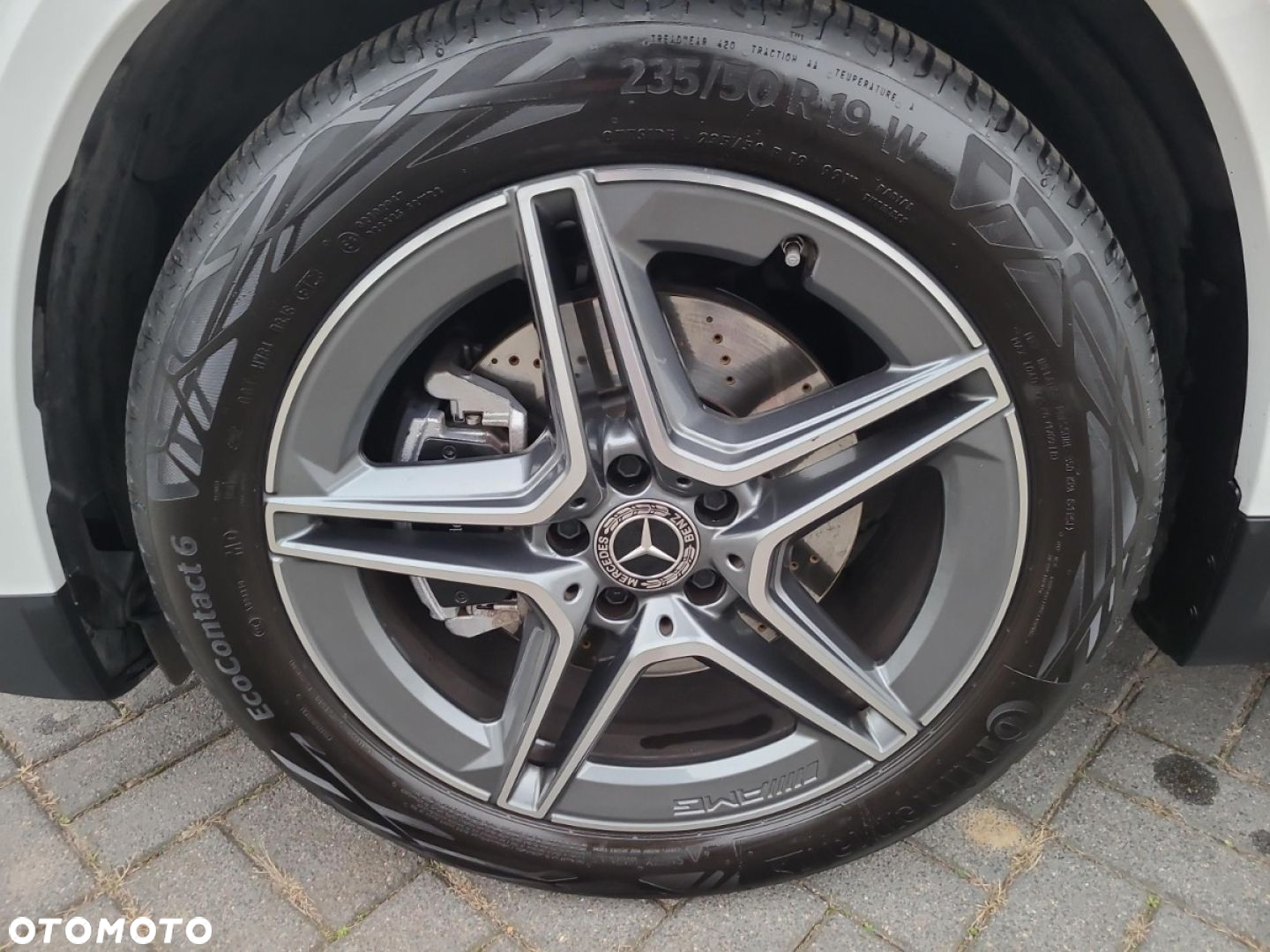 Mercedes-Benz GLA - 10