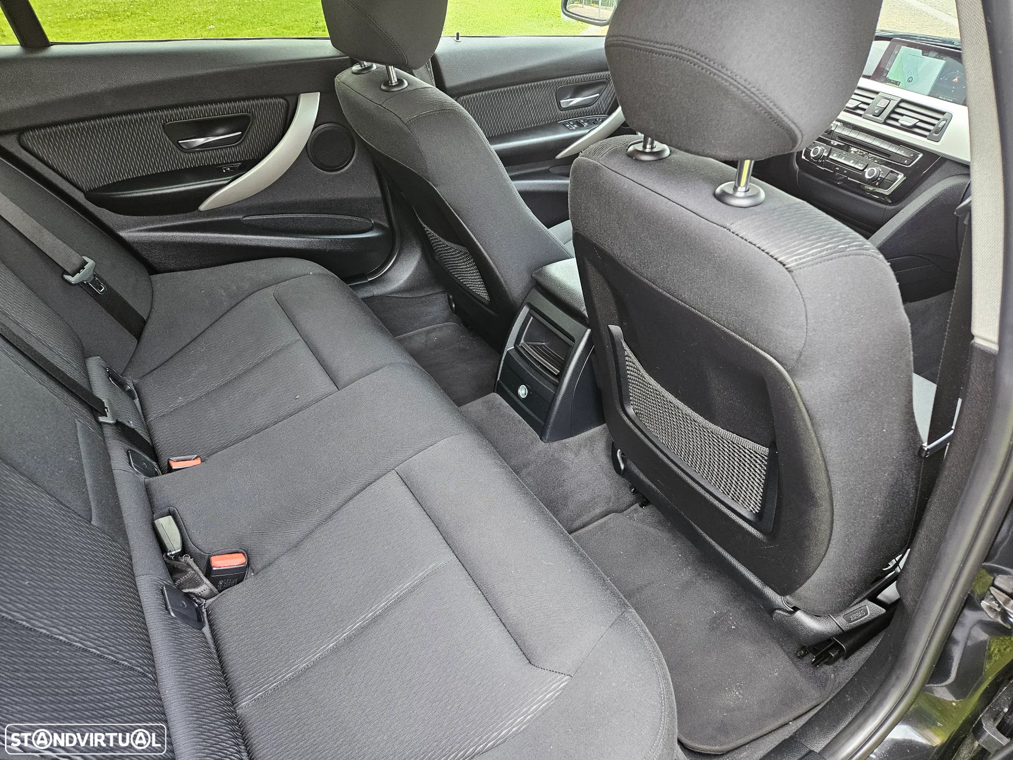 BMW 318 d Touring Line Luxury - 15