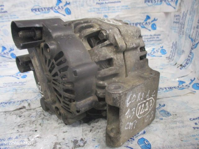 Alternador 2542850A  13117278YP  TG8S013  OPEL CORSA C 2003 1.3CDTI 0P OPEL CORSA C 2006 1.3 CDTI 70CV 5P BRANCO VALEO OPEL CORSA C FASE 2 2006 1.3CDTI 70CV 3P BRANCO VALEO 14V 75A - 2