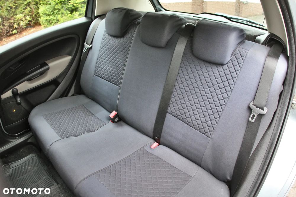 Fiat Grande Punto - 33