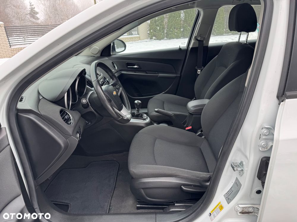 Chevrolet Cruze 1.8 LT+ - 28