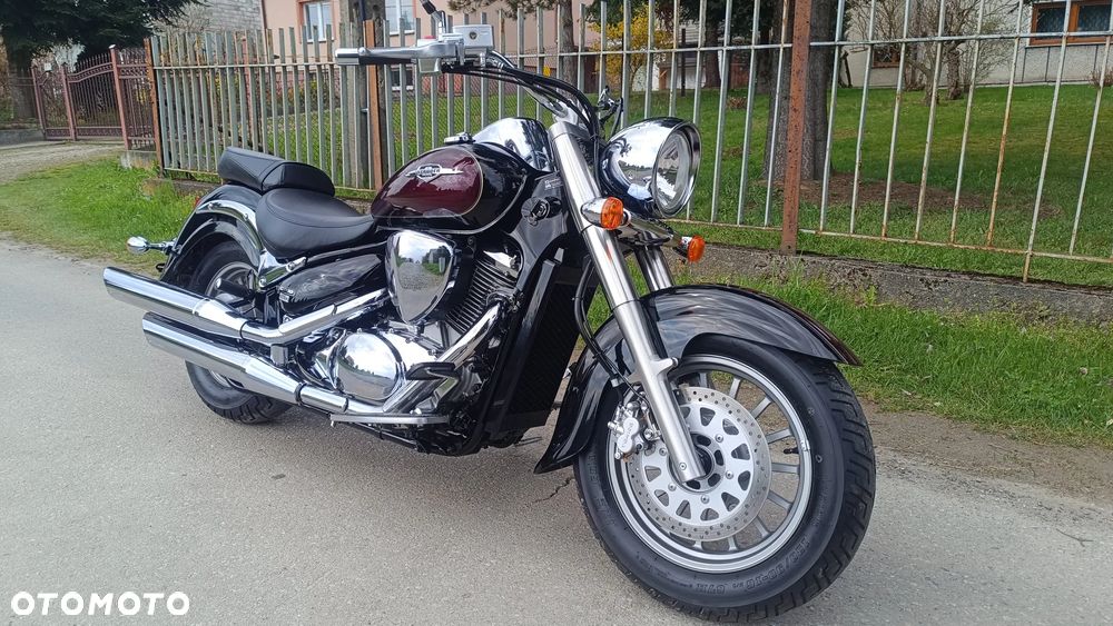 Suzuki Intruder - 3