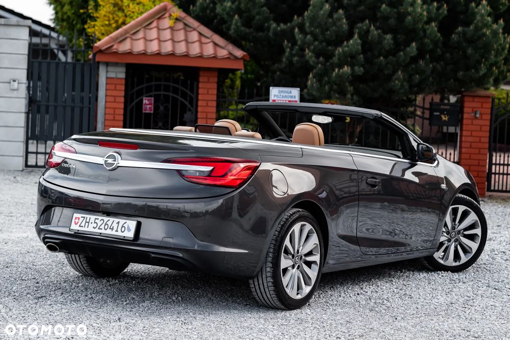 Opel Cascada 1.4 T Cosmo S&S - 10