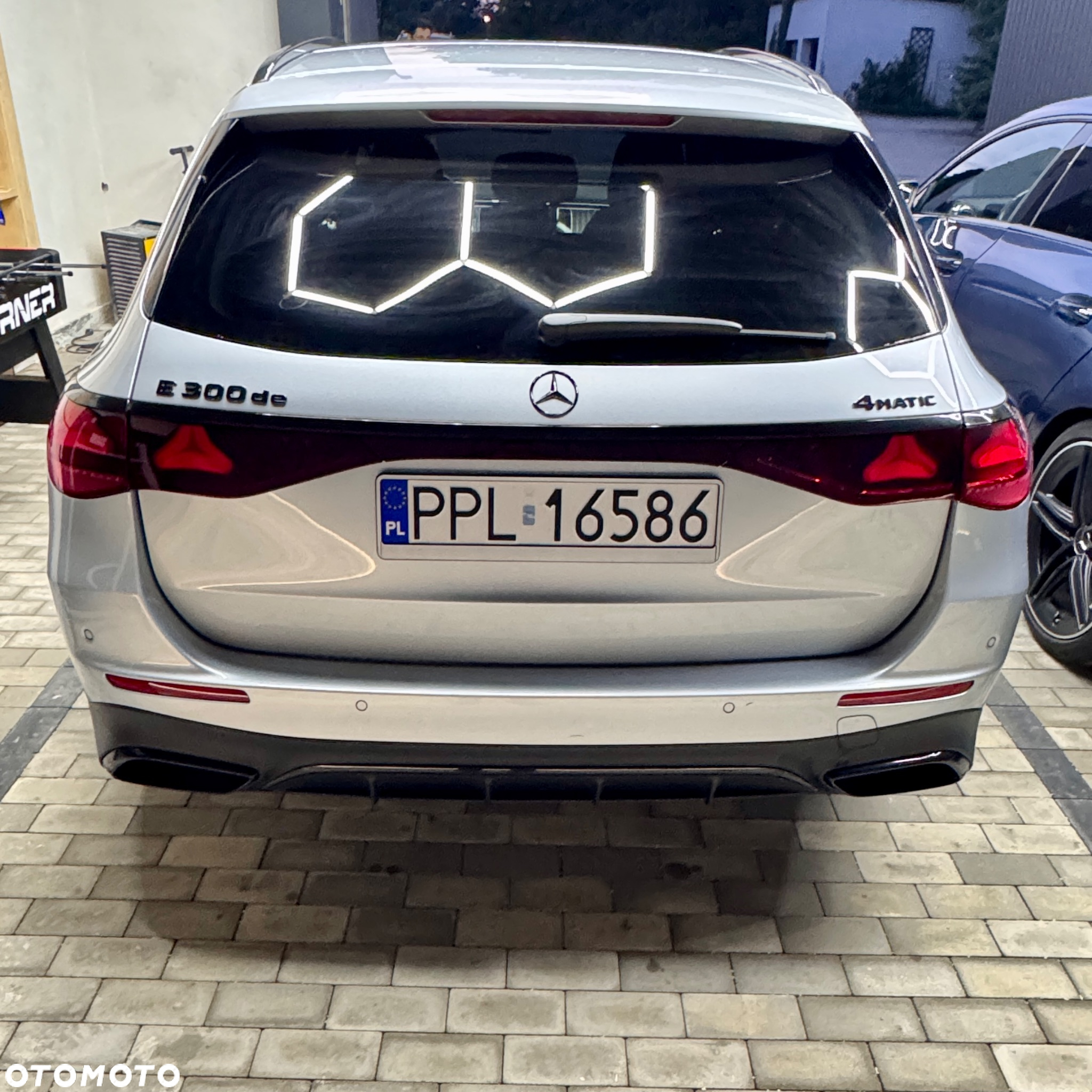 Mercedes-Benz Klasa E 300de T 4Matic 9G-TRONIC - 6