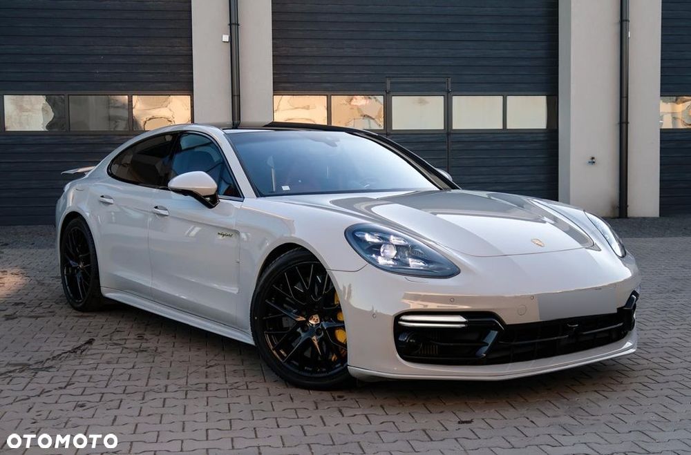 Porsche Panamera Turbo S E-Hybrid GPF - 4