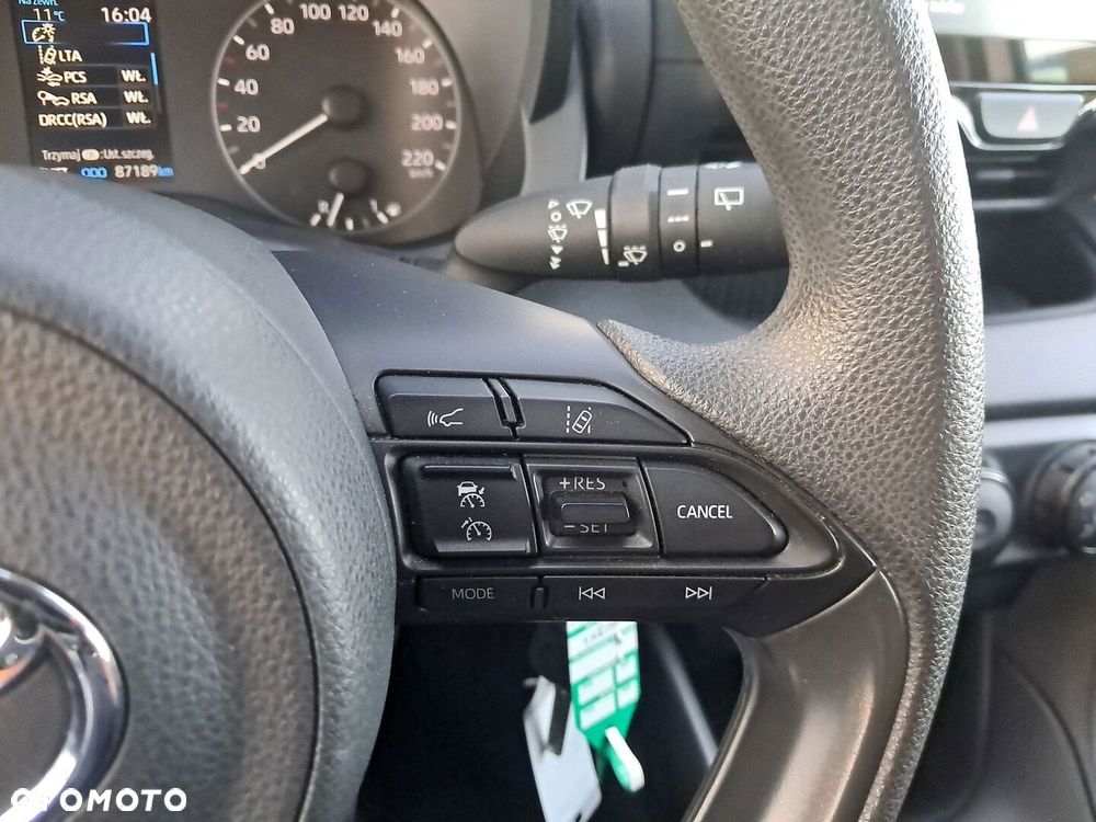 Toyota Yaris - 24