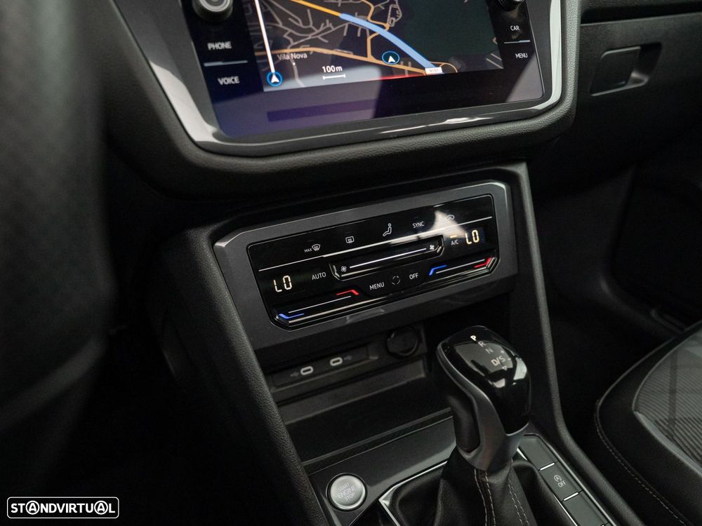 VW Tiguan Allspace 2.0 TDI R-Line DSG - 30