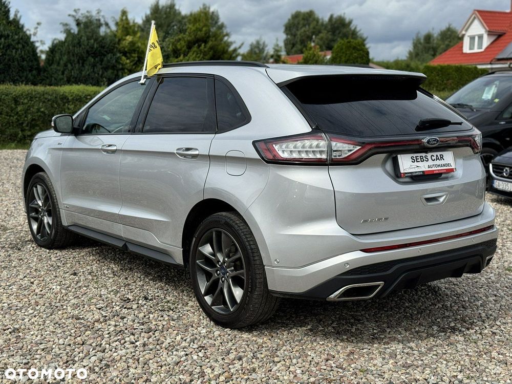 Ford Edge - 4