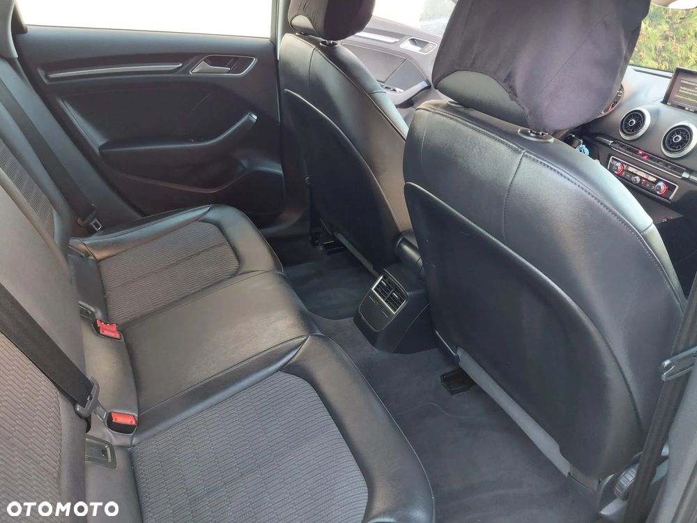 Audi A3 Sportback - 15