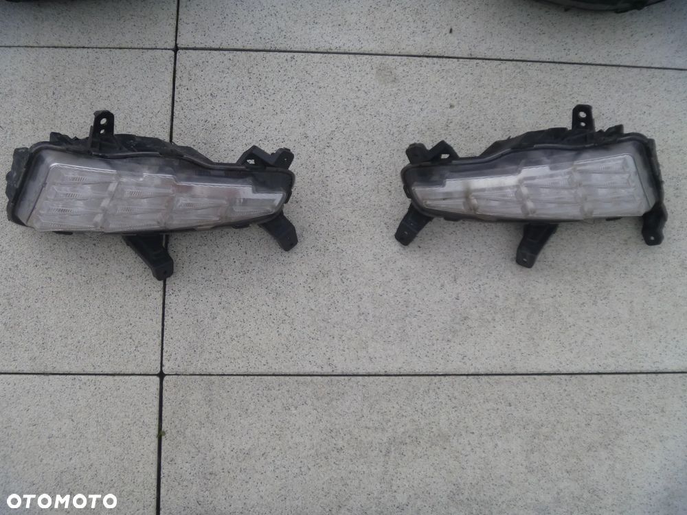 HYUNDAI I30 III 2017 HALOGEN PRAWY KRATKA ZDERZAKA ORYGINAŁ 92208-G40 - 10
