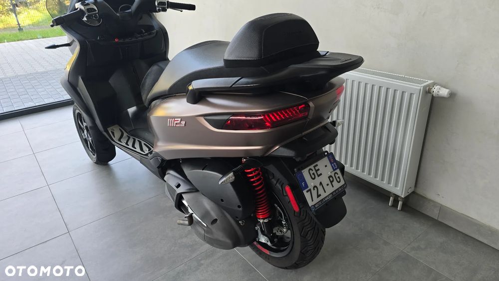 Piaggio MP-3 - 16