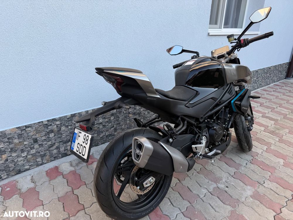 CF Moto 400NK ABS - 4