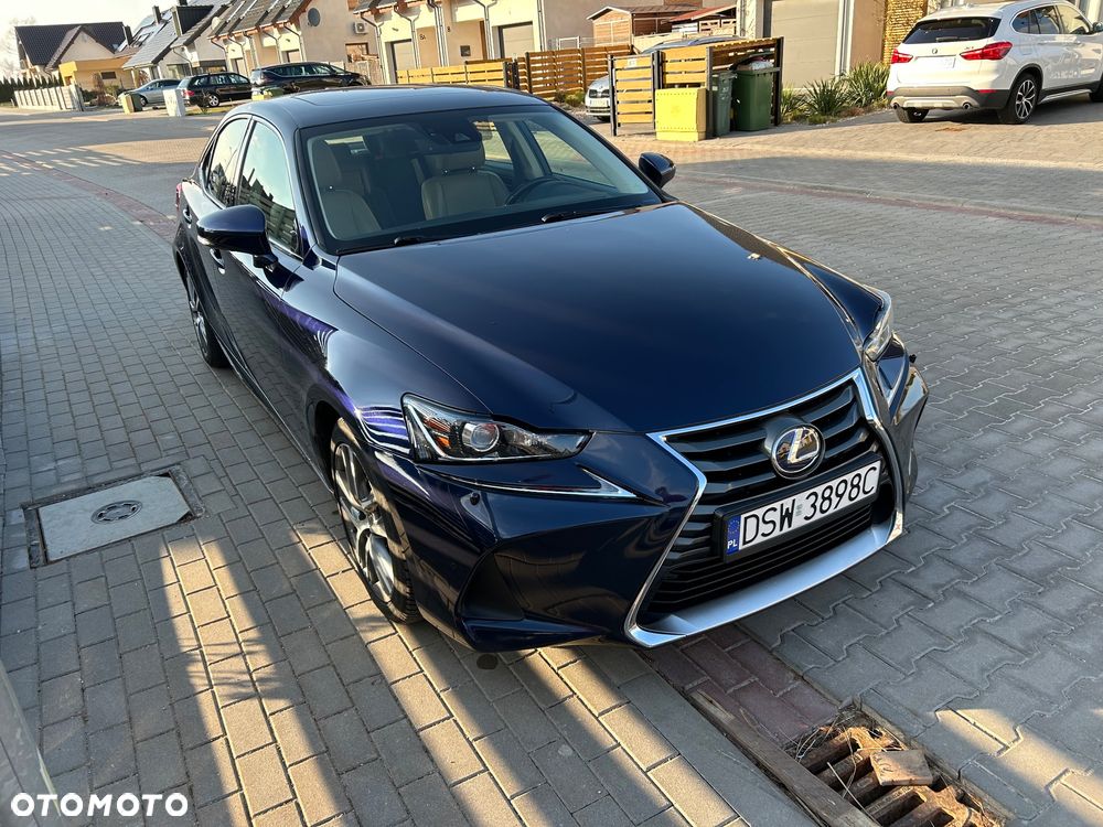 Lexus IS - 2