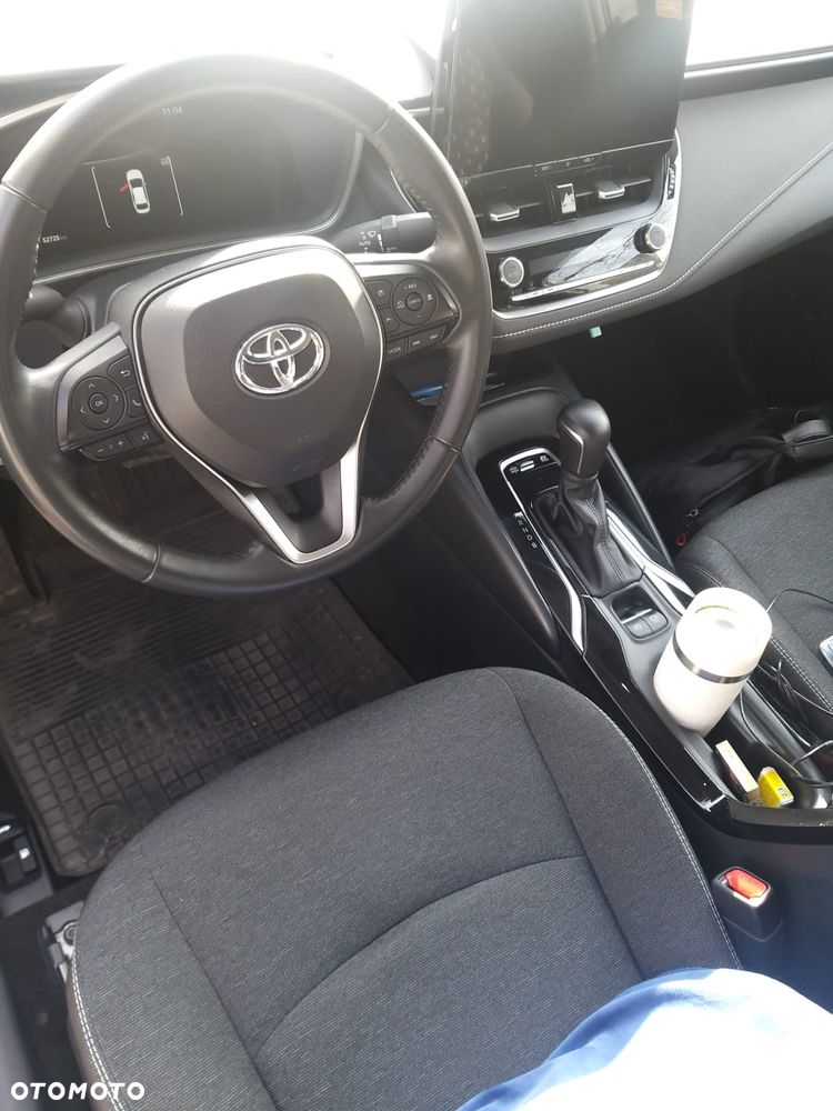 Toyota Corolla - 4